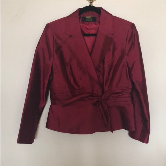 red fully lined jacket. - Picture 1 of 5